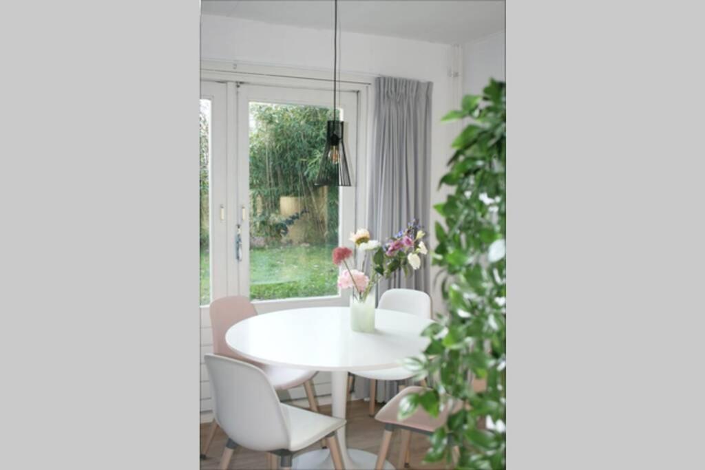 Knus Familiehuisje Nabij Bergen En Schoorl Warmenhuizen Extérieur photo